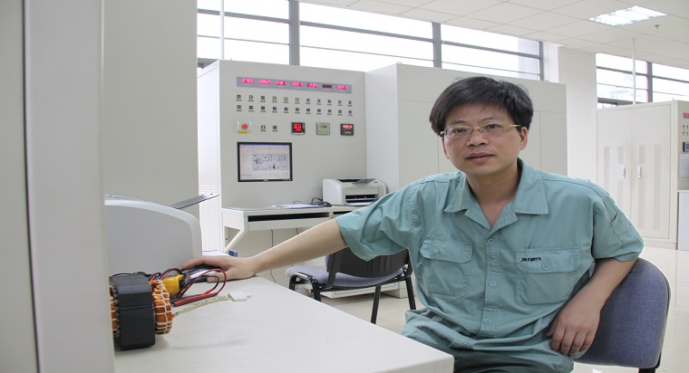 嘉興市總工會授予加西貝拉技術中心副主任姚輝軍“嘉興市五一勞動獎章”榮譽稱號